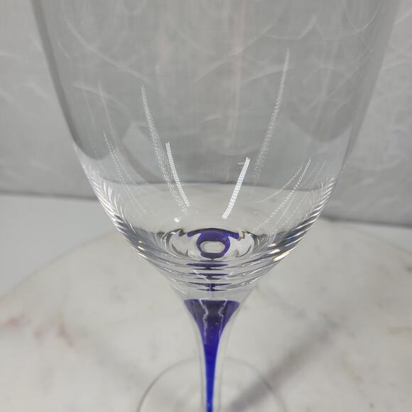 Pier 1 Wine Glass 8.25" Blue‎ Tear Drop Drip Minimalist Stemmed Goblet - Picture 5 of 12